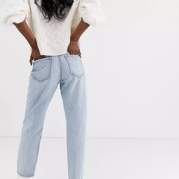 Vintage Pearl Embellished Mom Jeans - Picture 4 of 9